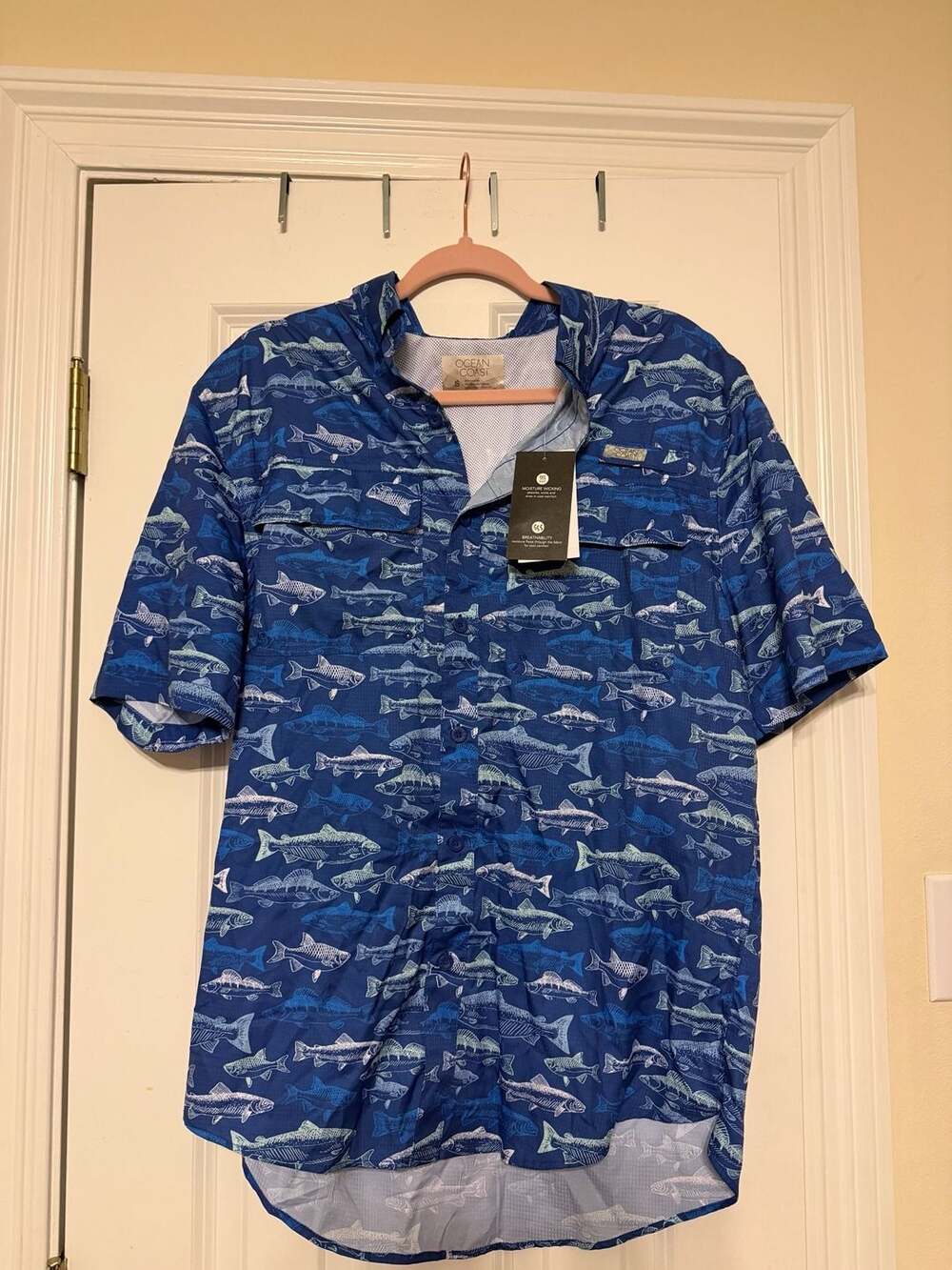 Ocean + Coast Blue Fish Print Short Sleeve Vented Fishing Shirt Size S NWT